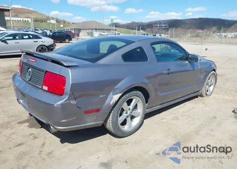 2006 Ford Mustang Gt из США, поврежденный, VIN 1ZVHT82H265207493